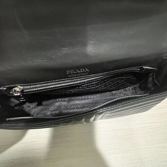 Prada Diagramme crossbody - Picture 5 of 7